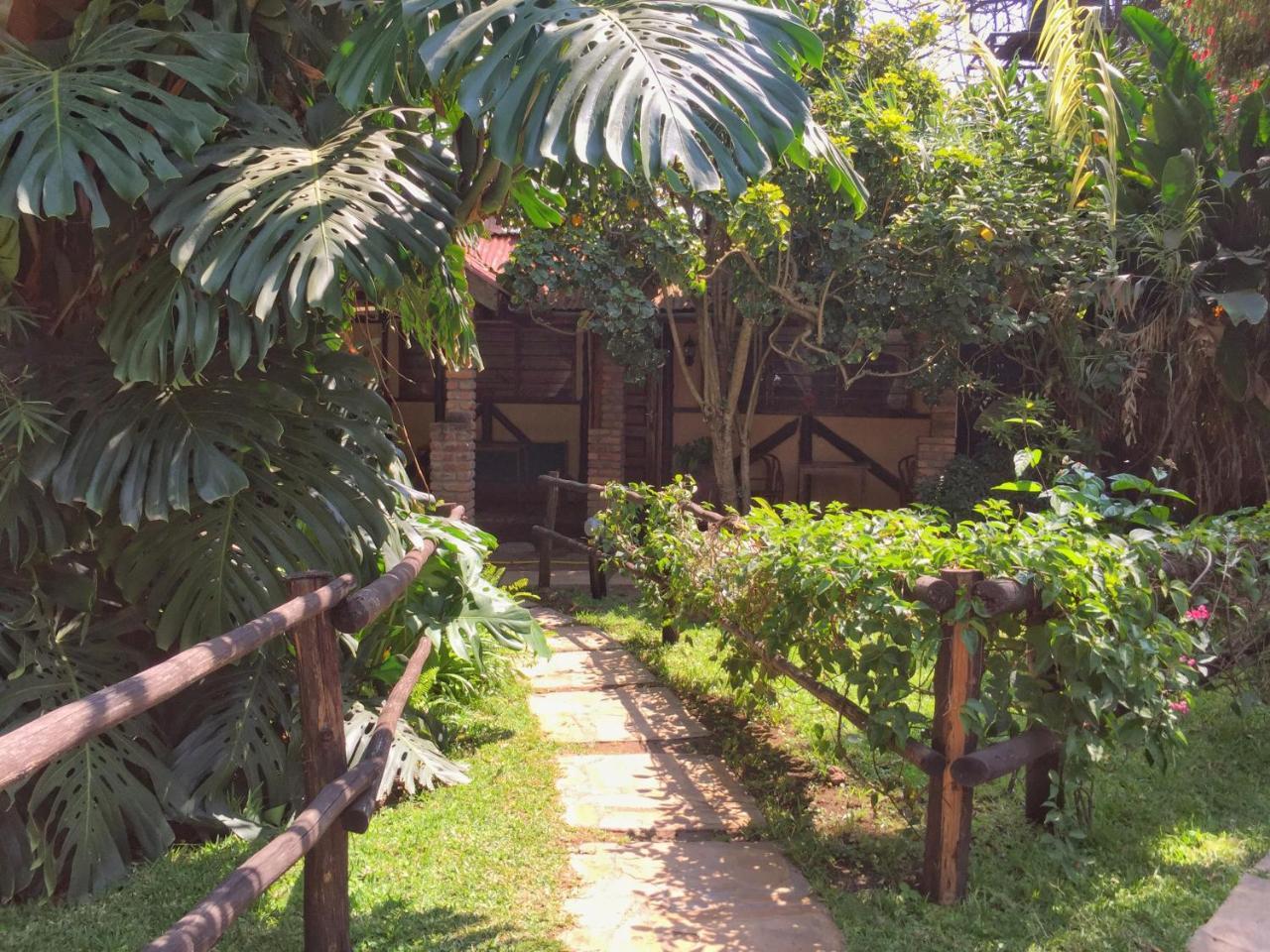 ארושה Outpost Lodge מראה חיצוני תמונה